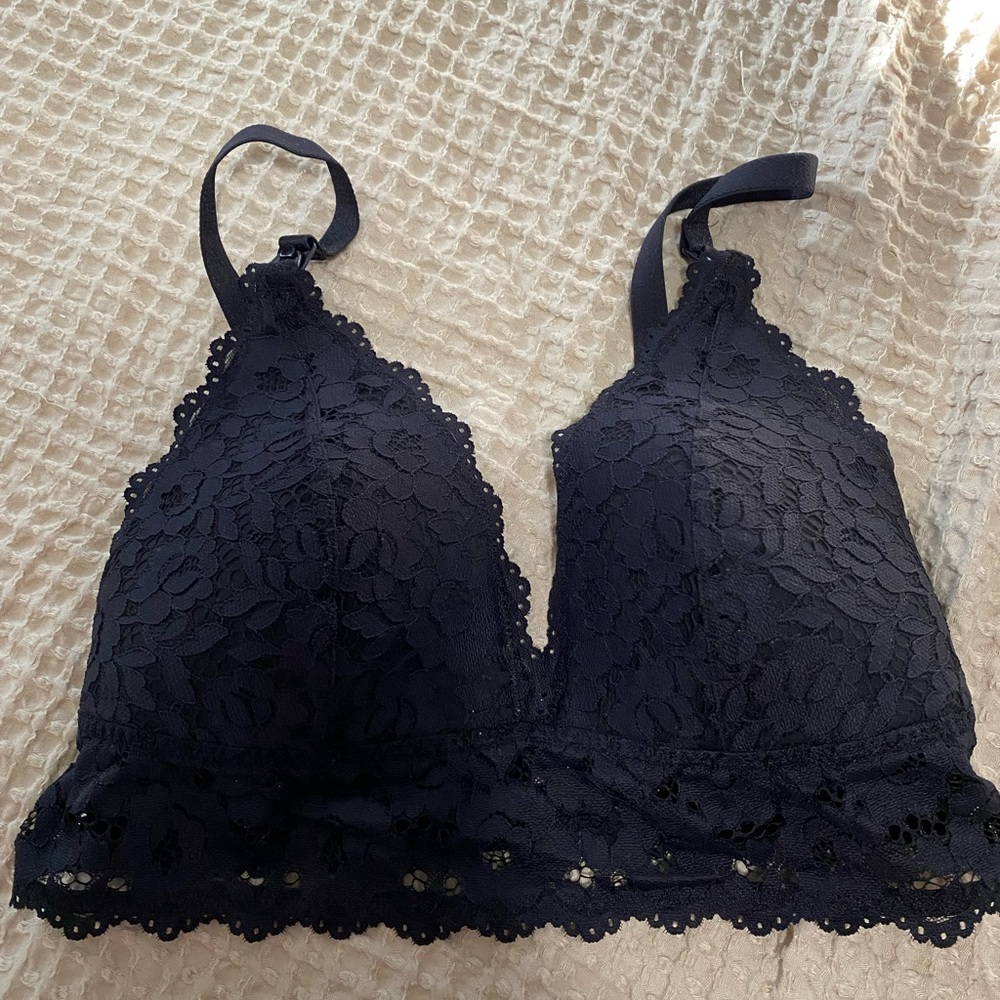 Lace nursing bra